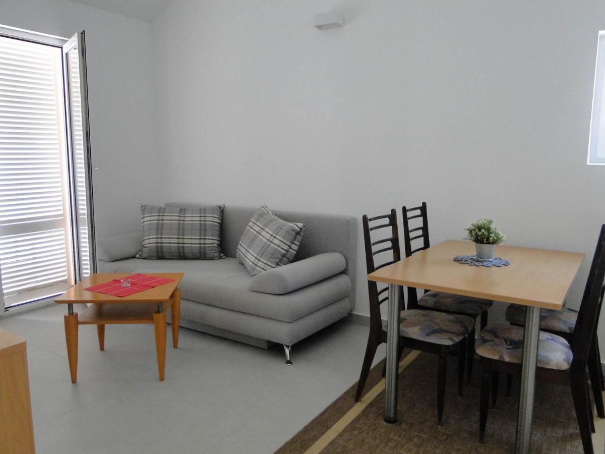 Apartmani Tepli Bok Primošten Zewnętrze zdjęcie